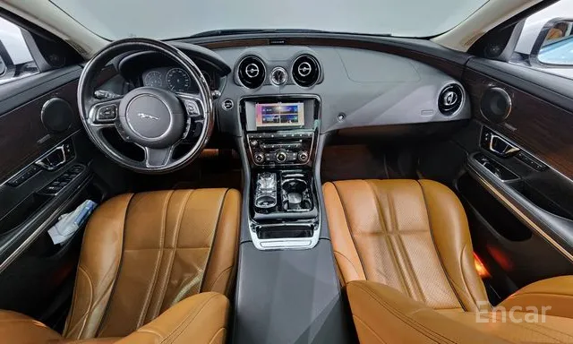 Jaguar XJ 2017