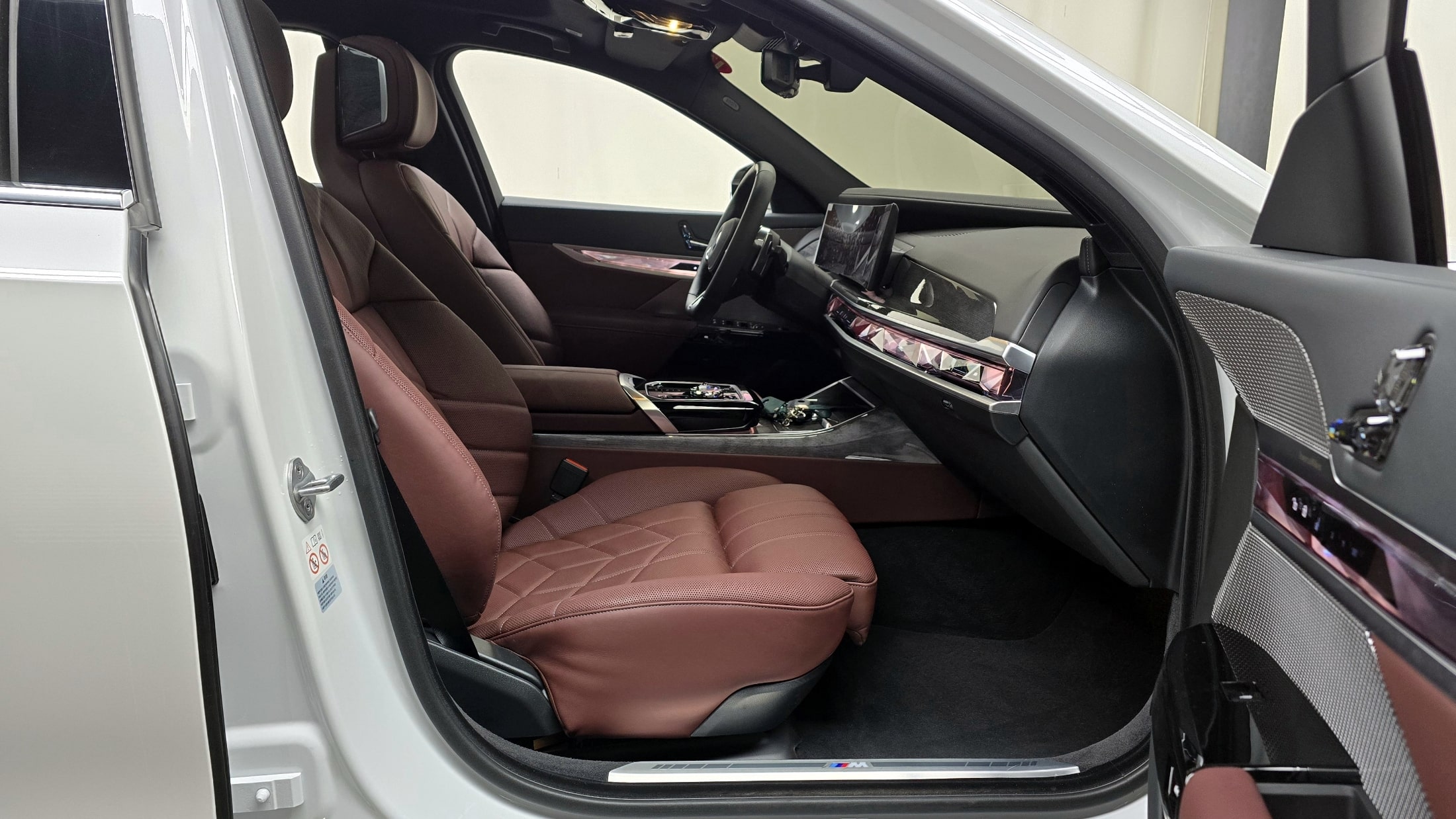 BMW 7 series 2024