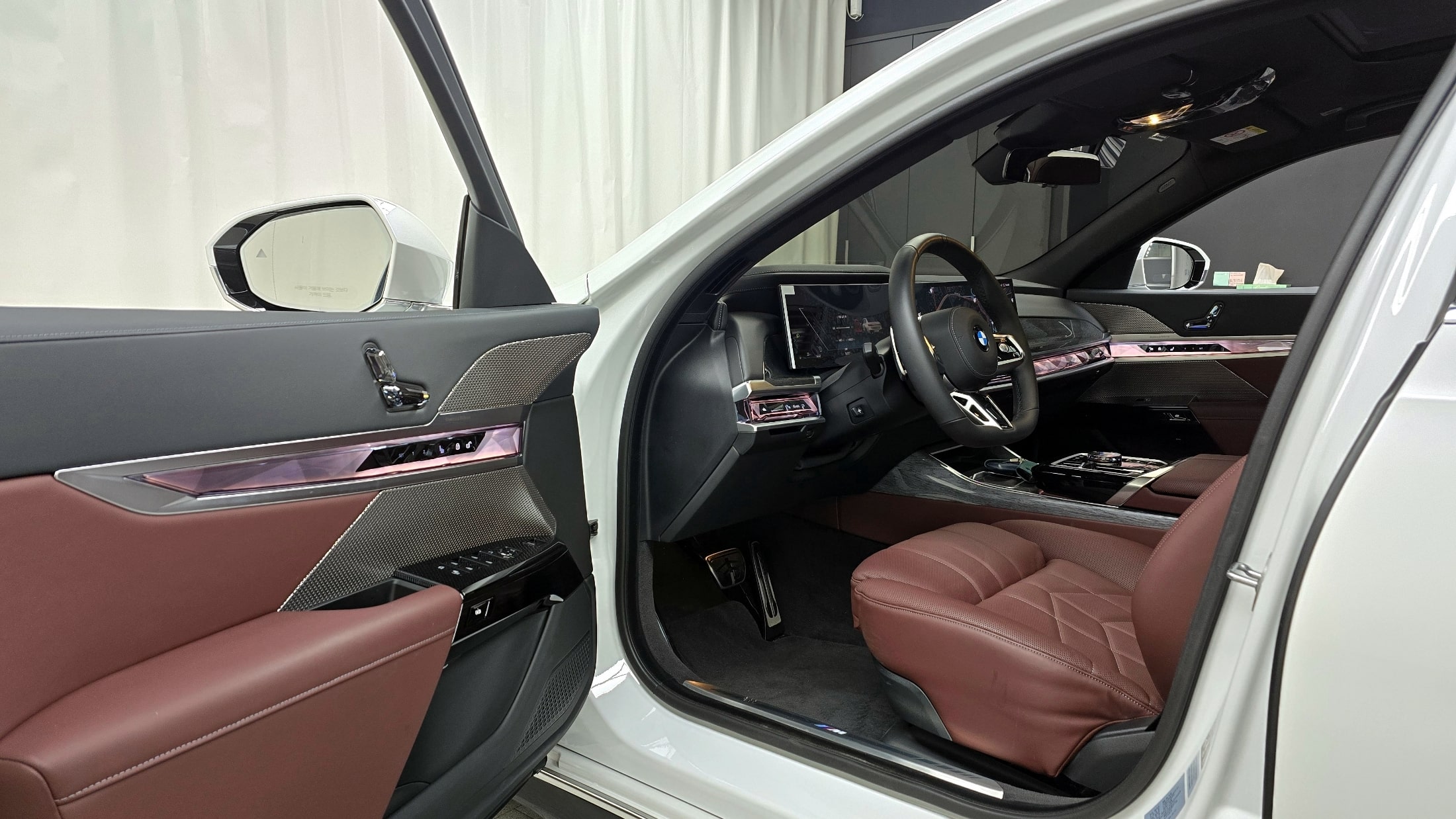 BMW 7 series 2024