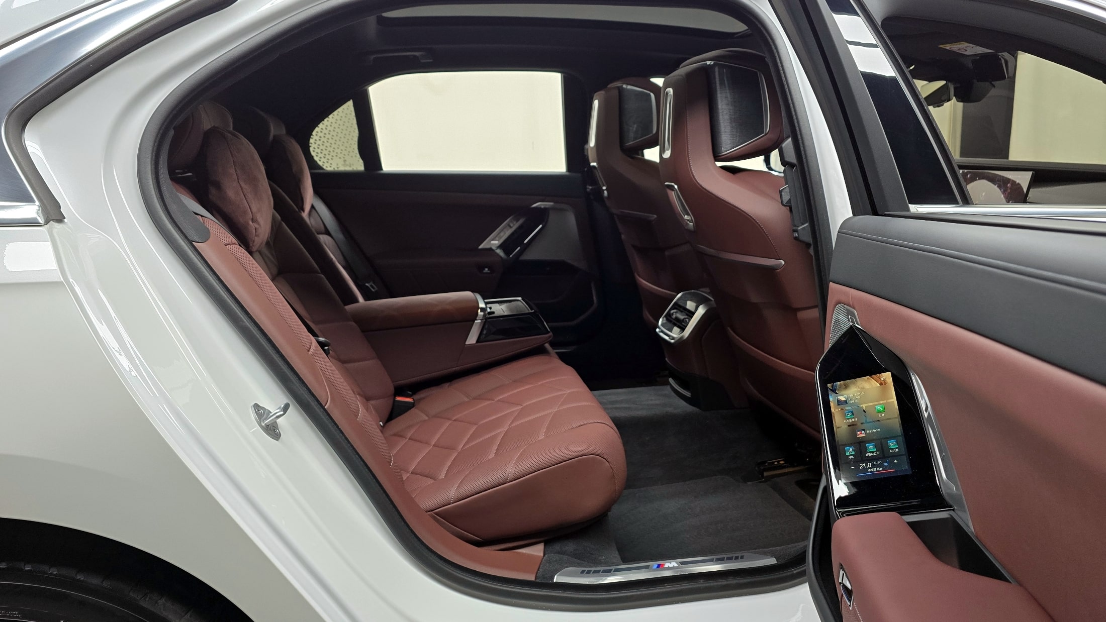 BMW 7 series 2024