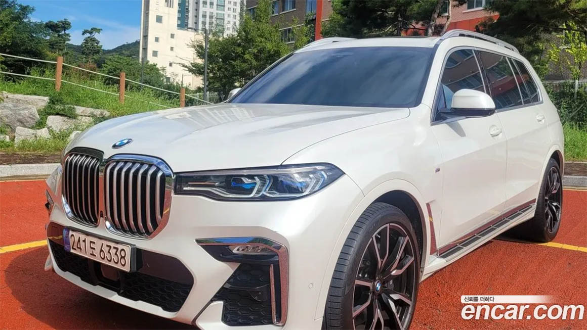 BMW X7 2021