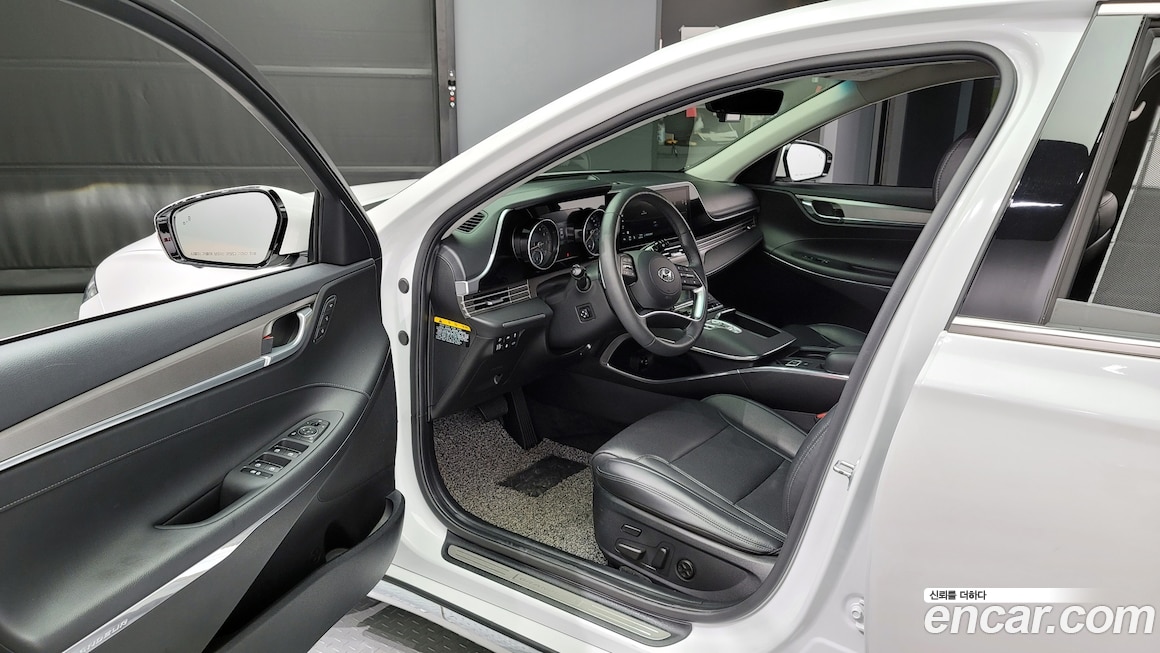 Hyundai Grandeur 2020