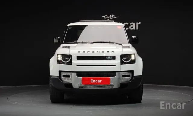 Land Rover Defender 2021