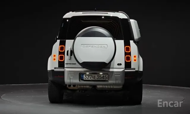 Land Rover Defender 2021