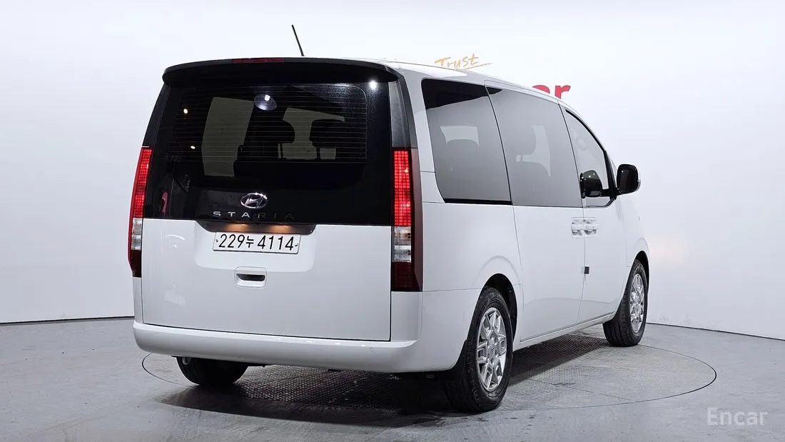 Hyundai Staria 2022
