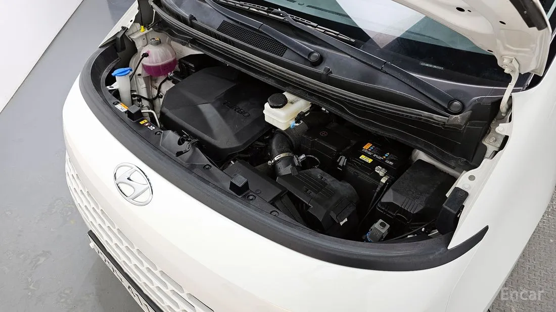 Hyundai Staria 2022