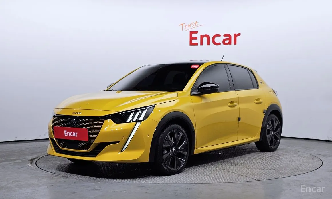 Peugeot e-208 2023