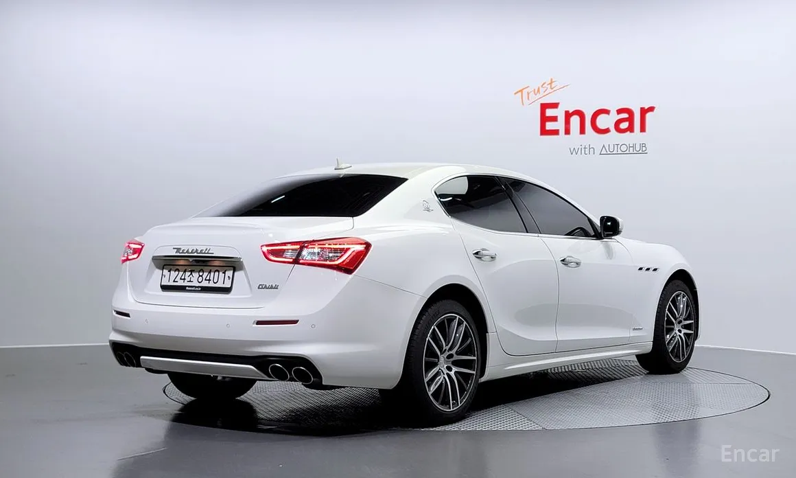 Maserati Ghibli 2020