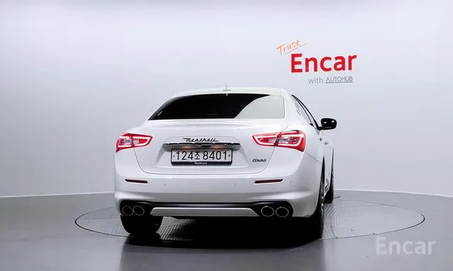 Maserati Ghibli 2020