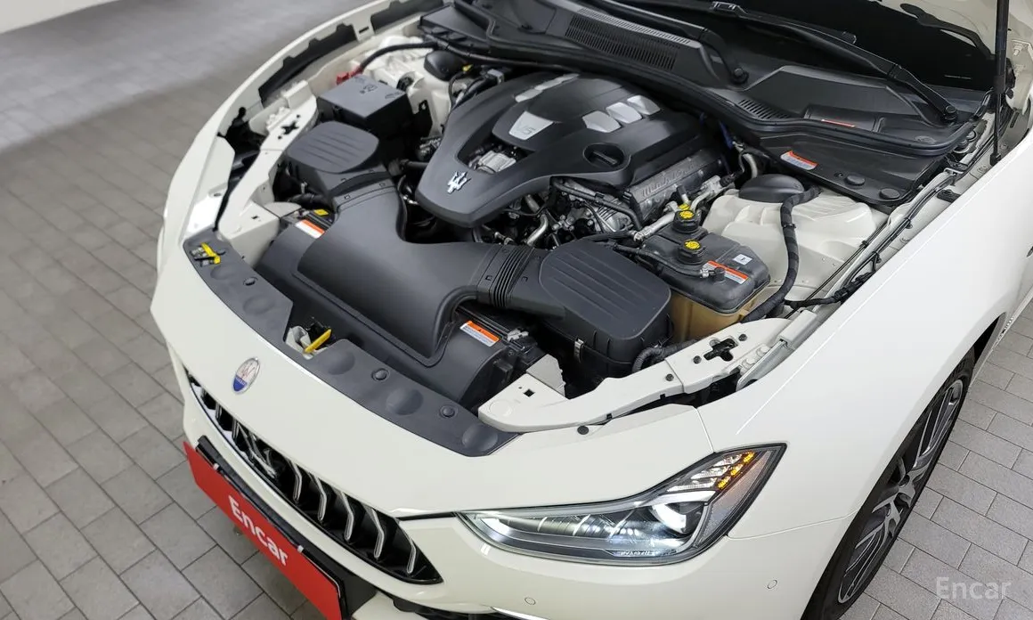 Maserati Ghibli 2020