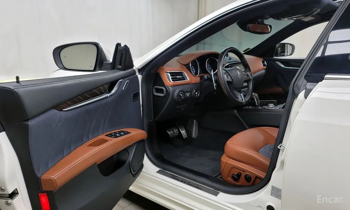 Maserati Ghibli 2020