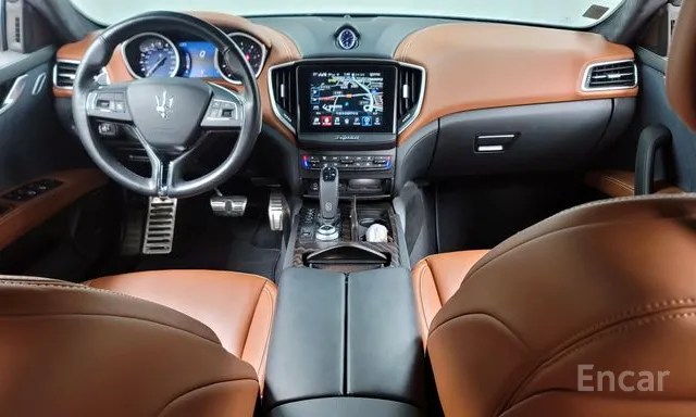 Maserati Ghibli 2020