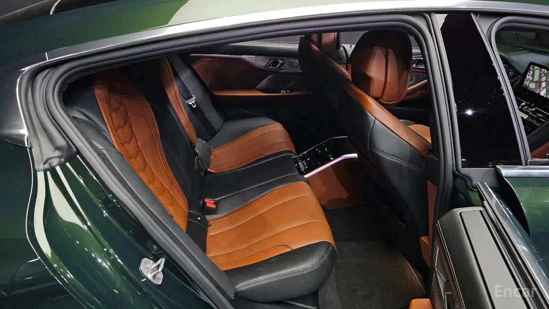 BMW 8 series 2023