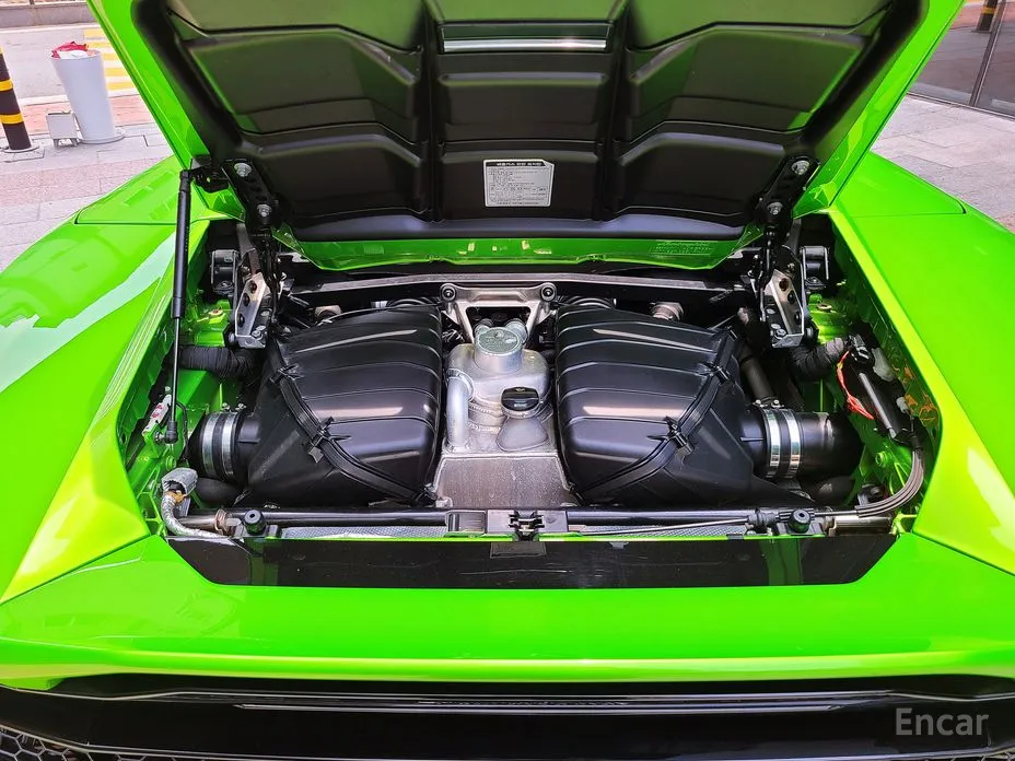 Lamborghini Huracan 2020