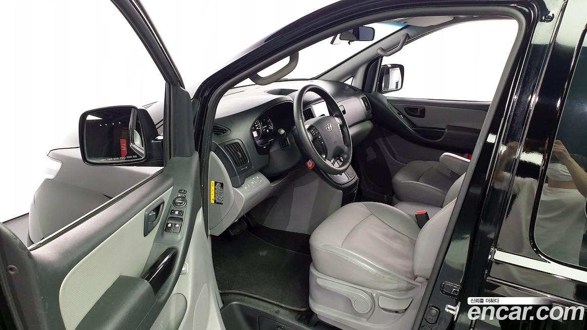 Hyundai Grand Starex 2018