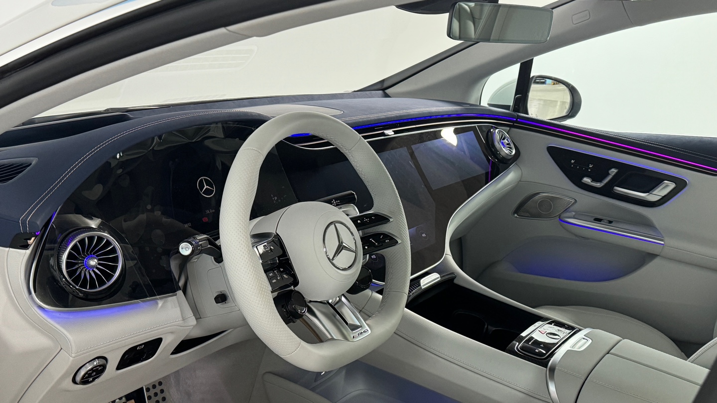 Mercedes EQE 2023