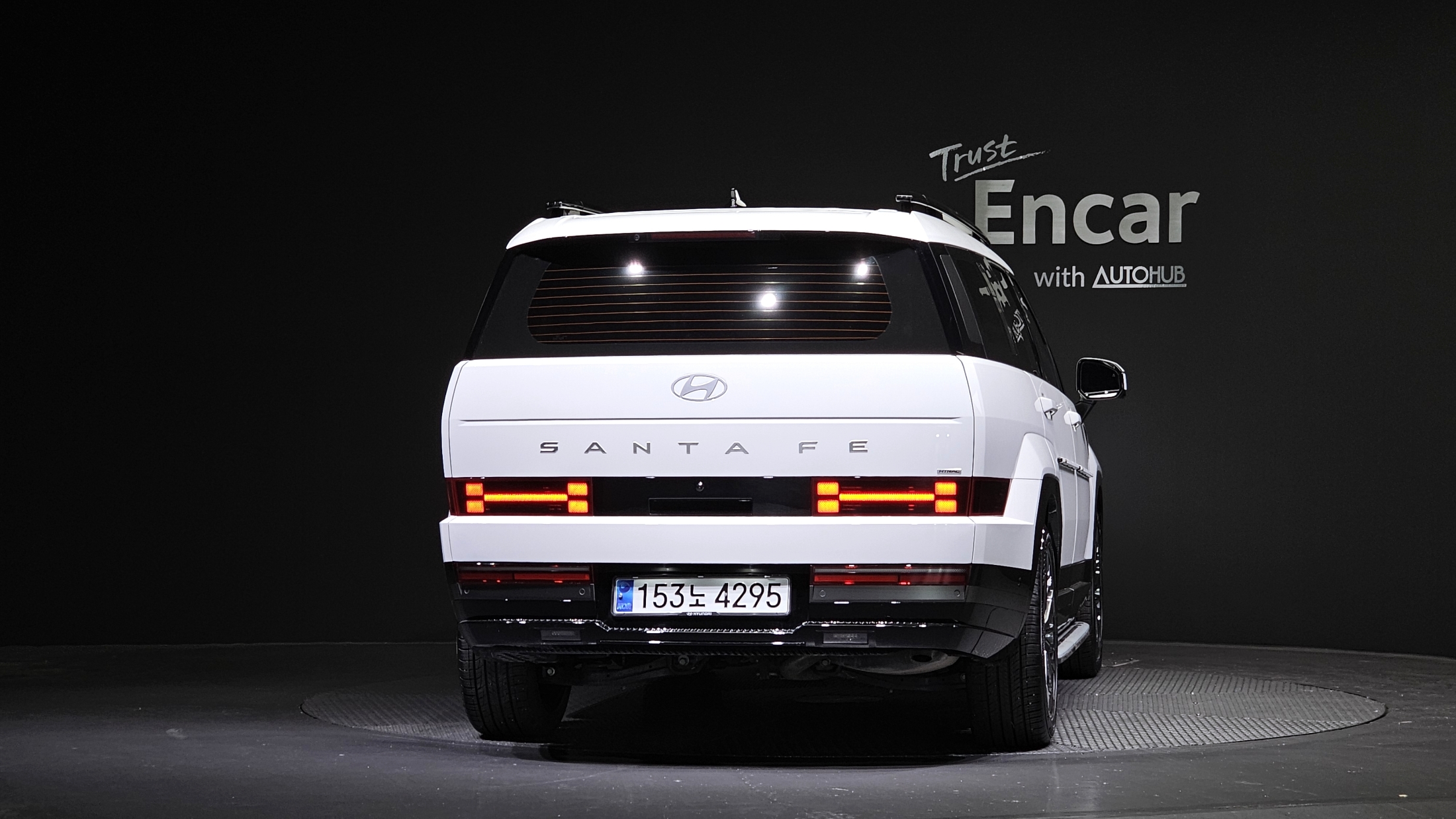 Hyundai Santa Fe 2023