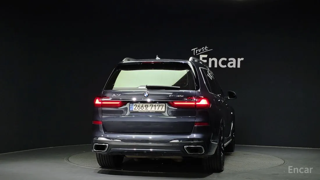 BMW X7 2022