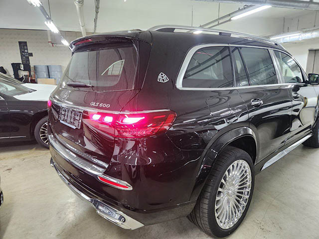 Mercedes GLS600 Maybach 2024