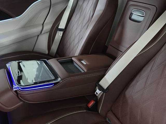 Mercedes GLS600 Maybach 2024