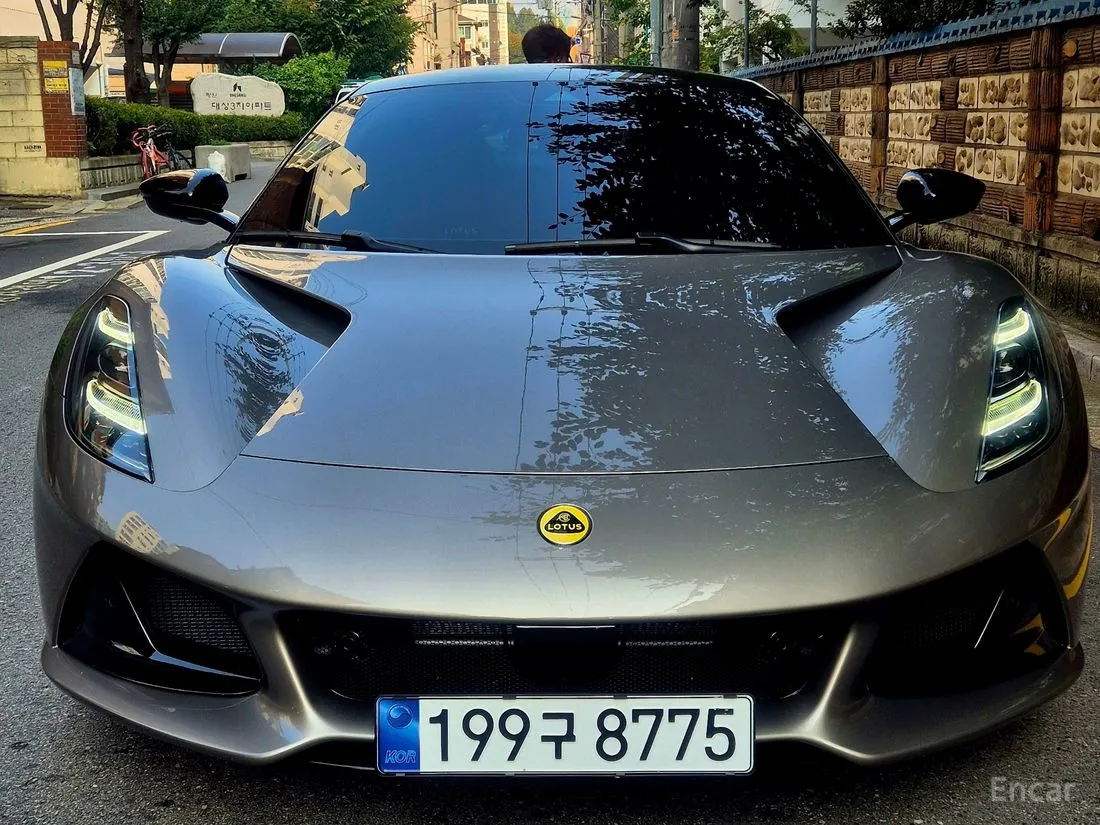 Lotus Emira 2024