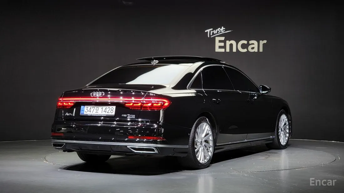 Audi A8 2021
