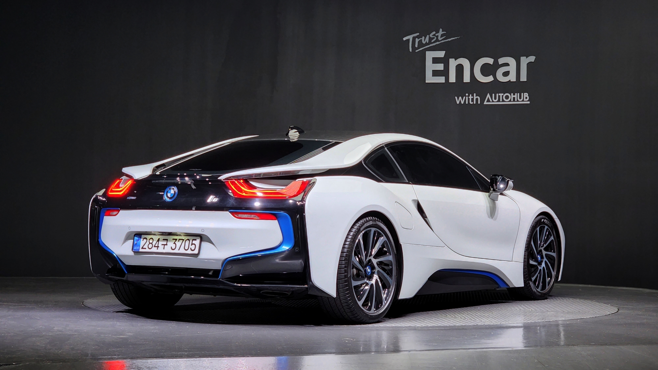 BMW i8 2016