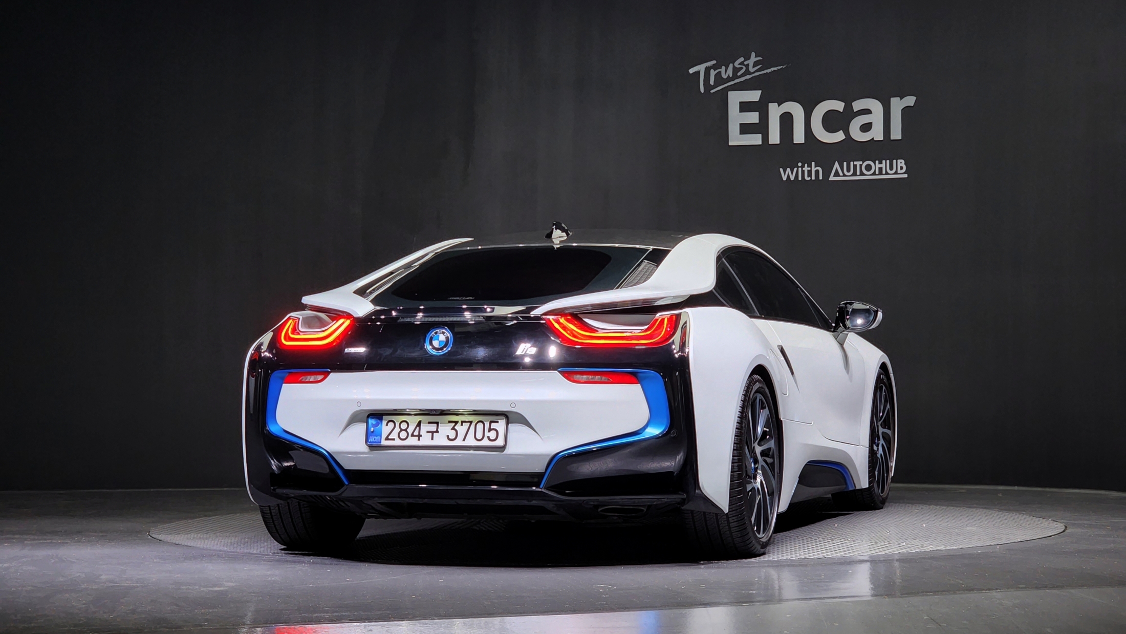 BMW i8 2016