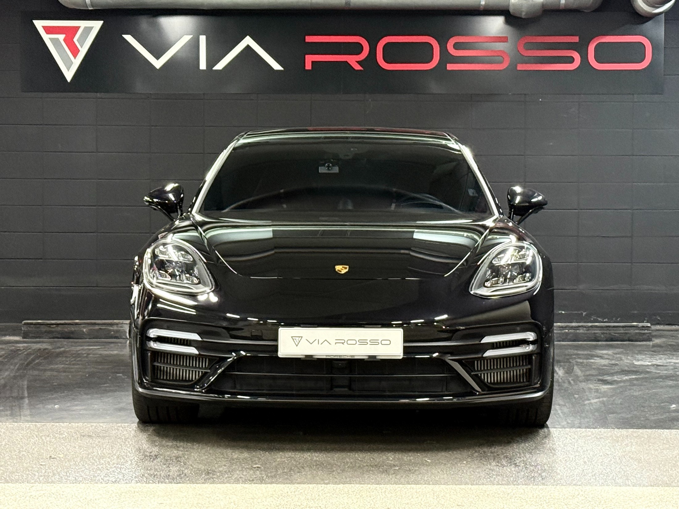 Porsche Panamera 2021