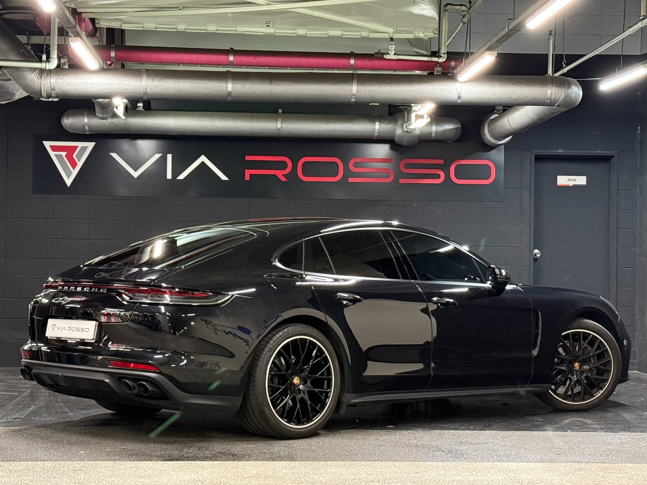 Porsche Panamera 2021