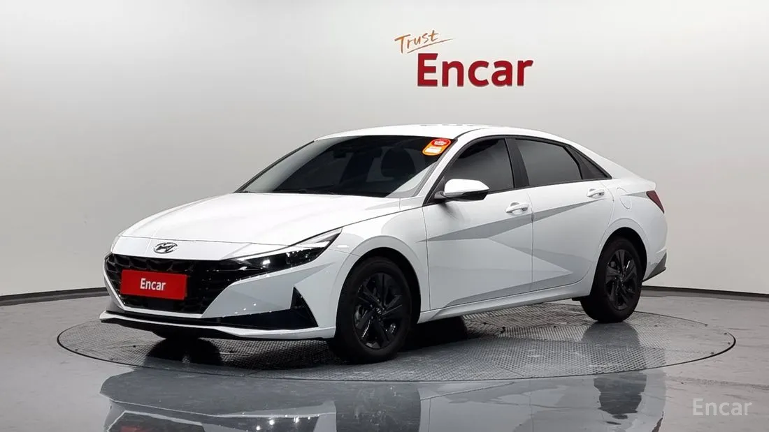 Hyundai Elantra 2022