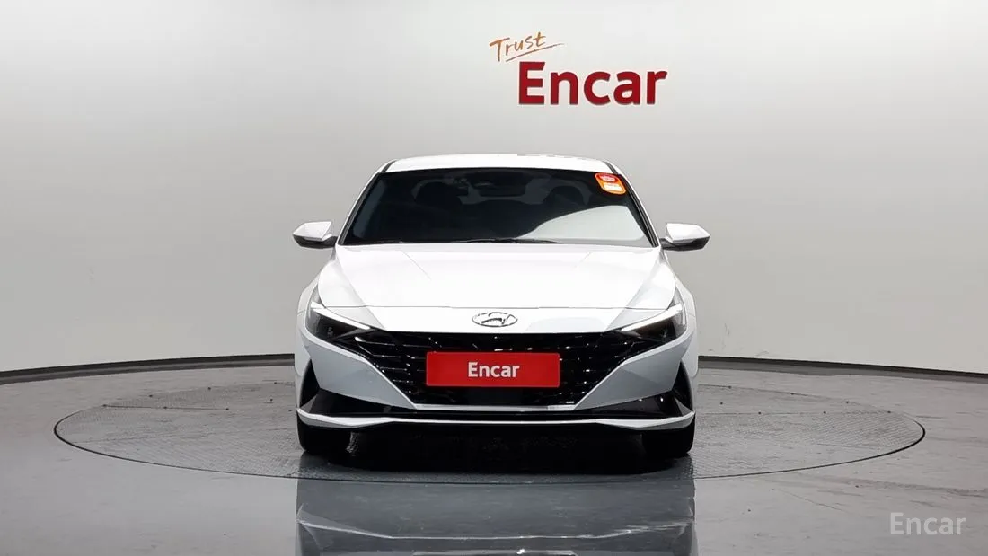Hyundai Elantra 2022