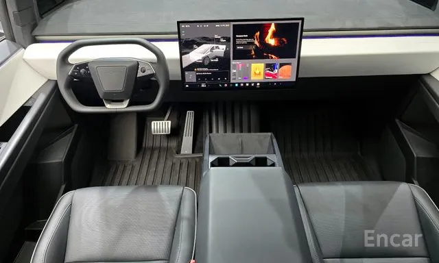 Tesla Cybertruck 2025