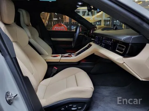 Porsche Taycan 2021