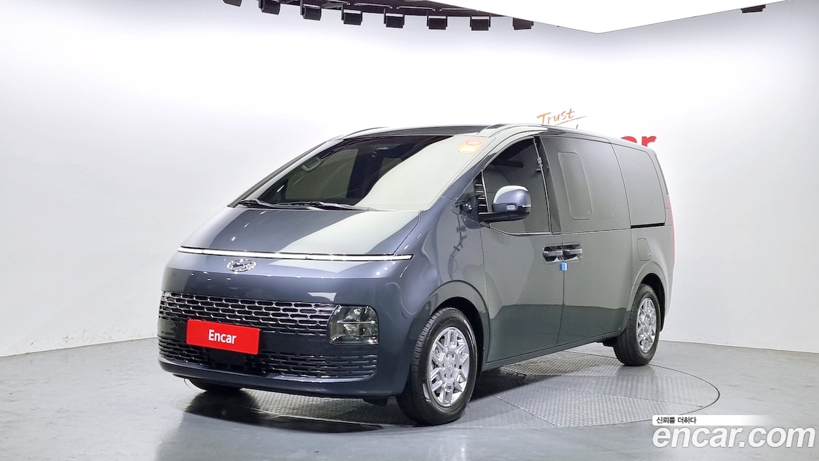 Hyundai Staria 2021