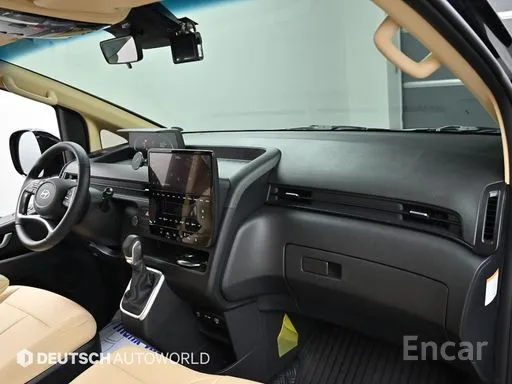 Hyundai Staria 2024