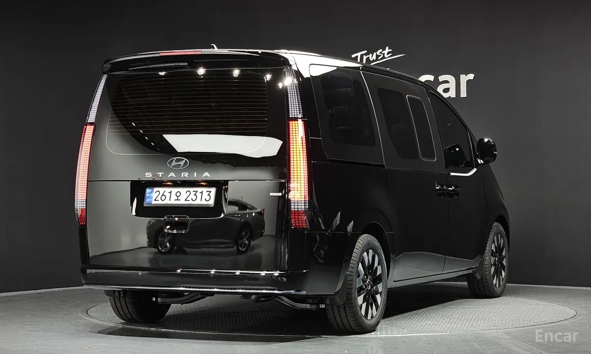 Hyundai Staria 2024