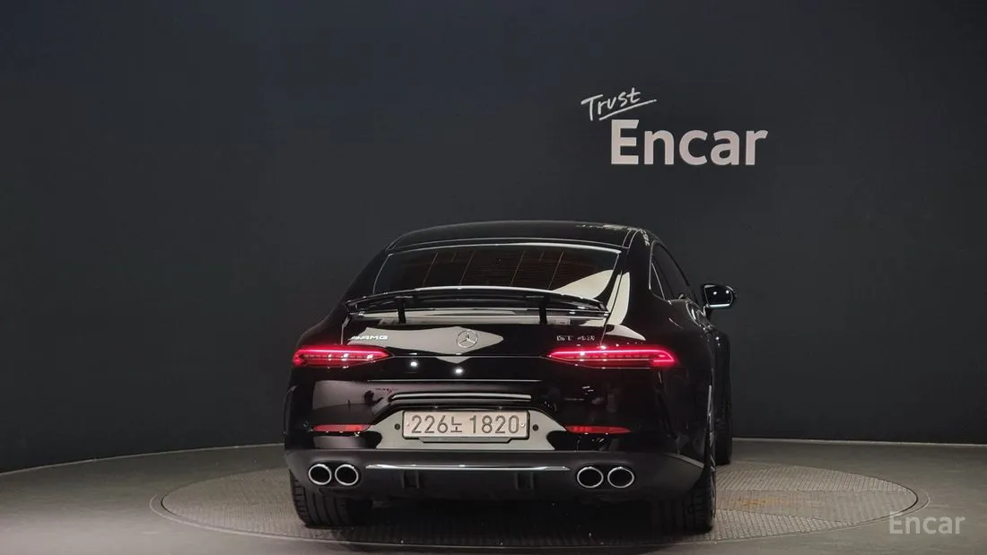 Mercedes AMG GT 2023