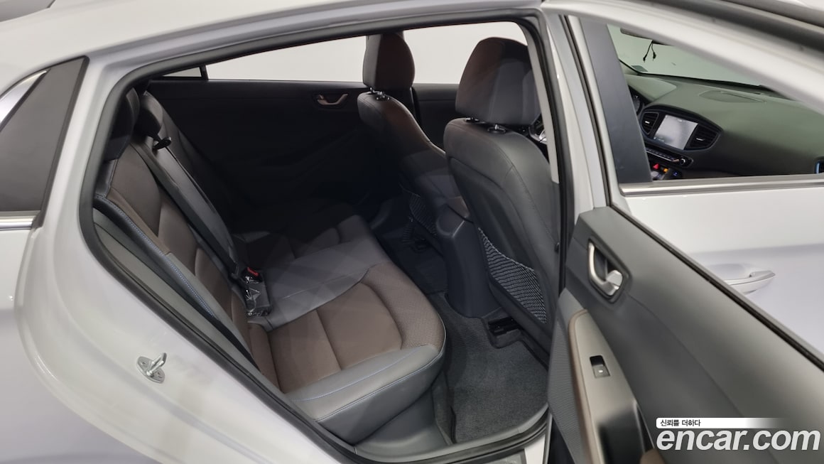 Hyundai IONIQ 2018