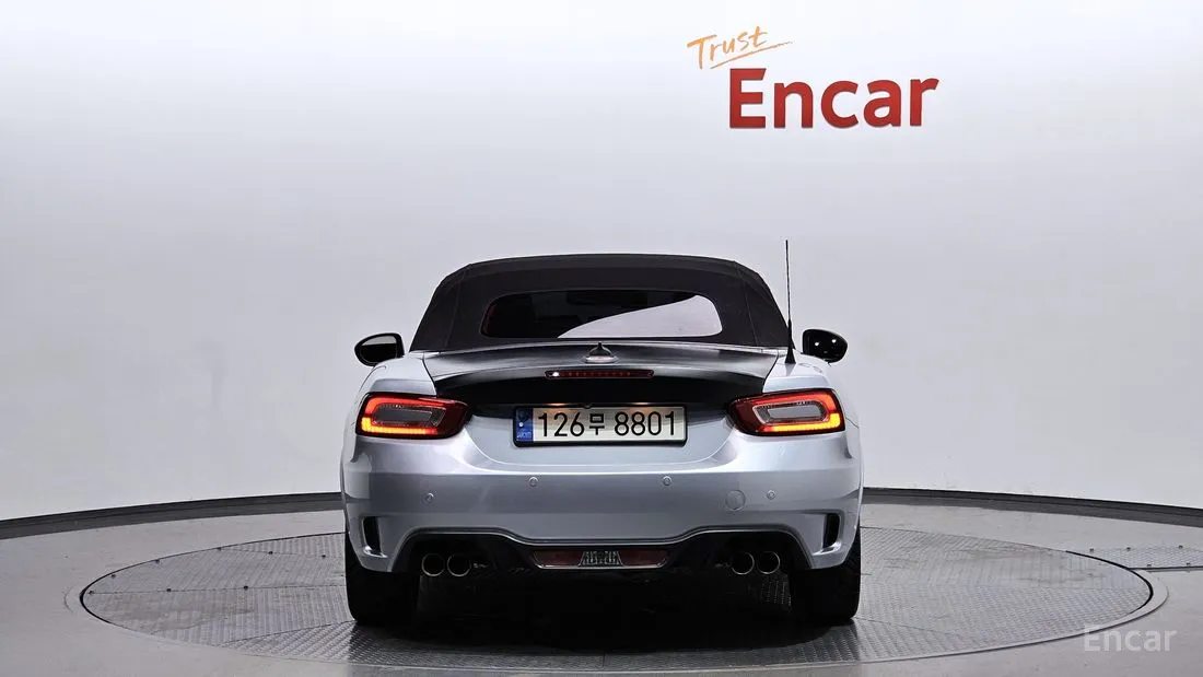 Fiat 124 Spider 2023