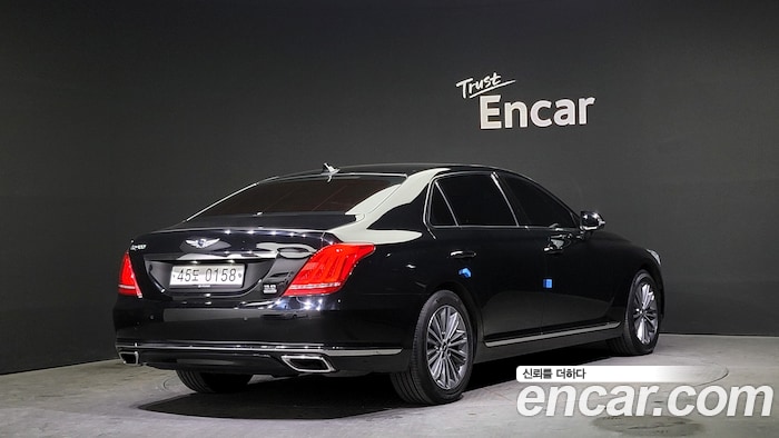 Genesis EQ900 2018