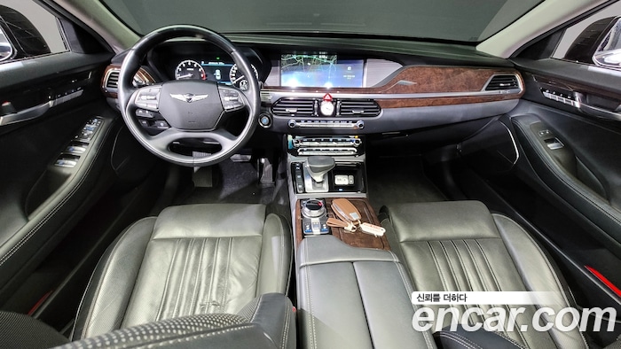 Genesis EQ900 2018