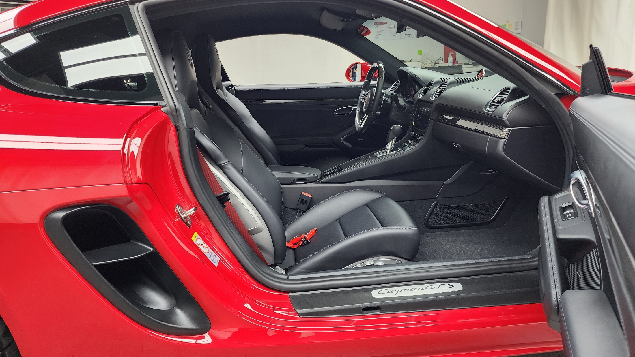 Porsche 718 Cayman 2022