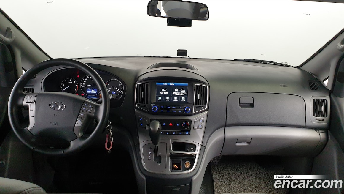 Hyundai Grand Starex 2019