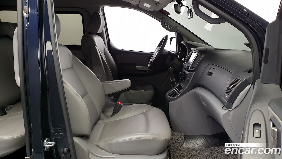 Hyundai Grand Starex 2019