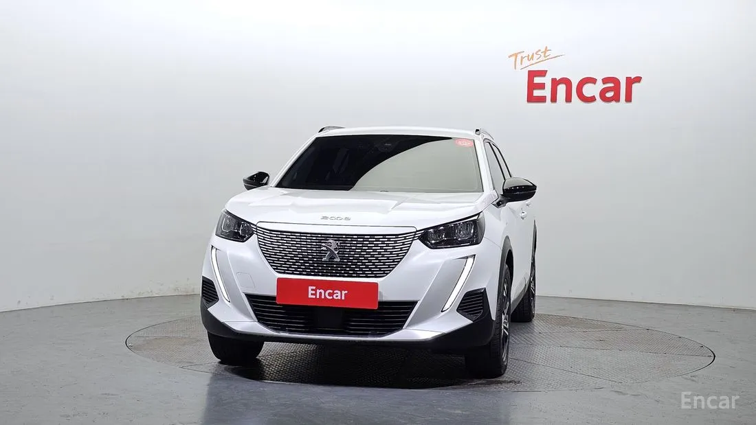 Peugeot e2008 2022