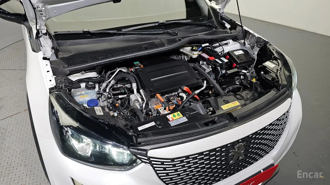 Peugeot e2008 2022