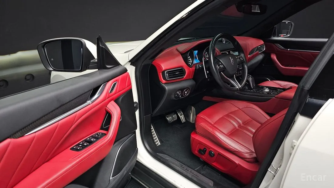 Maserati Levante 2021