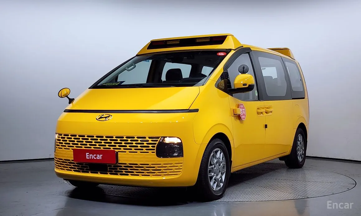 Hyundai Staria 2021