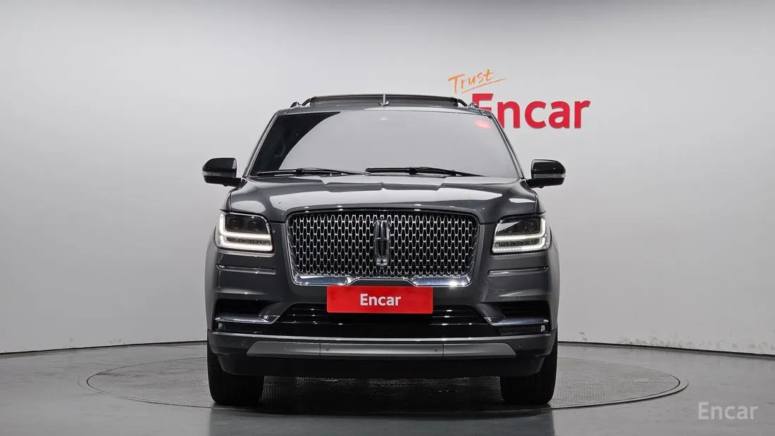 Lincoln Navigator 2021